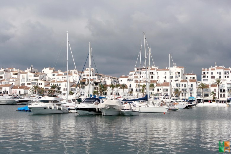 Tranh dán tường cho phòng ngủ đẹp tại Hà Nội LA - 017